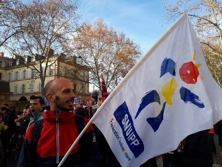 manif 10 déc